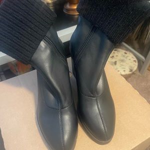 Donald J pliner NWOT retail 260